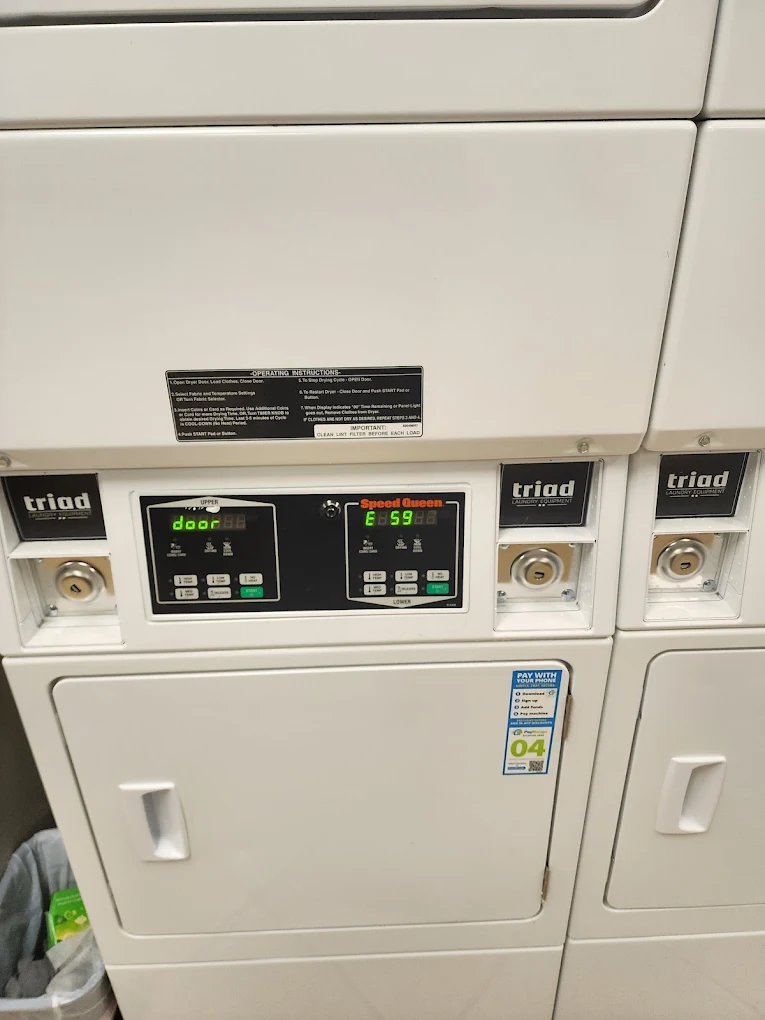 Commercial laundromat equipment